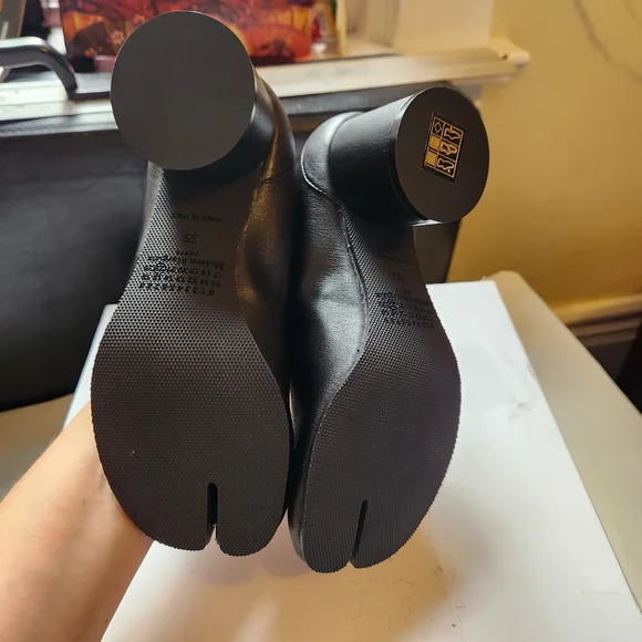 Maison Martin Margiela tabi sock boots size 35 BNWB - Picture 11 of 12